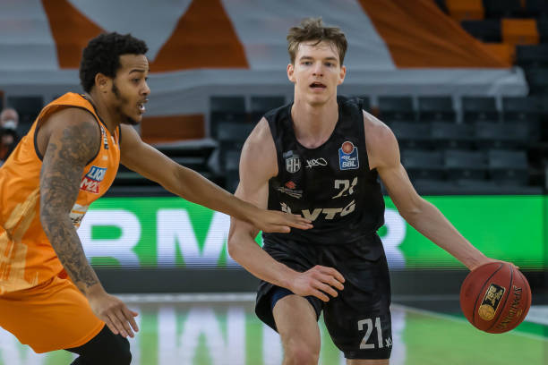 0万美元 0万美元