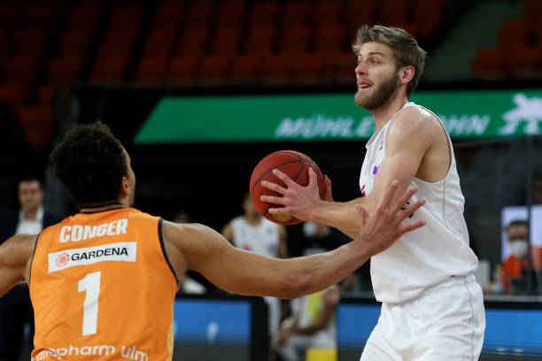 赫伊森不仅 赫伊森不仅