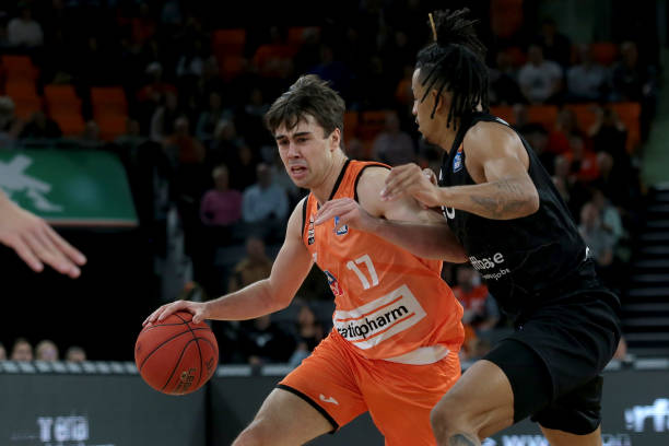 以及对国安 以及对国安